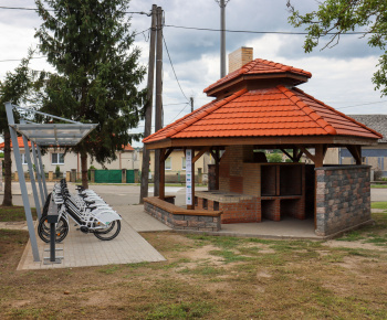Aktuality / Slávnostné odovzdanie systému cezhraničnej cyklistickej dopravy na území Sátoraljaújhely, Zemplín a Viničky - foto