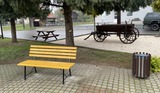 Miesto pre oddych a stretnutia Naša obec získala dotáciu z KSK, vďaka ktorej sa nám podarilo skvalitniť prostredie miestneho parku.  Z projektu sme zakúpili nové lavičky, smetné koše a piknikové sety, ktoré spríjemnia chvíle oddychu pre všetkých obyvateľov a návštevníkov našej obce.